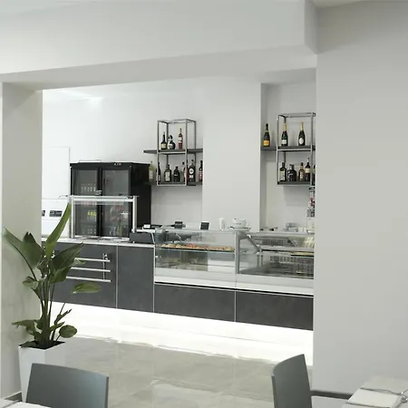 Hotel Western Grand 4*