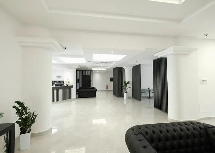 Hotel Western Grand 4*