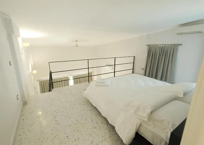 Western Grand Hotel 4*